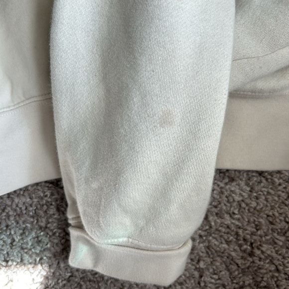 Essentials Crewneck - Picture 5 of 6